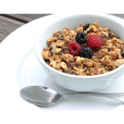 Quinoa Granola With Olive Oil and Maple Syrup