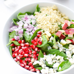 Quinoa , Pomegranate and Spinach Salad