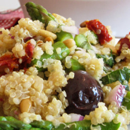 Quinoa Salad with Asparagus, Sundried Tomatoes, Olives and Pine Nuts