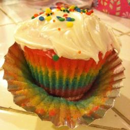 rainbow-cupcakes-3.jpg