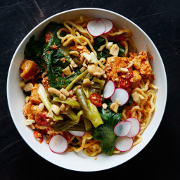 Ramen Noodle Bowl with Escarole and Spicy Tofu Crumbles