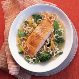 Ramen Soup with Salmon and Vegetables