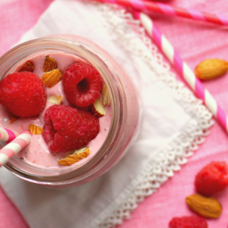 Raspberry Almond Chia Smoothie - Cooking for a Cure