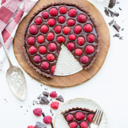 Raspberry Chocolate Truffle Tart (Paleo, GF, Vegan)