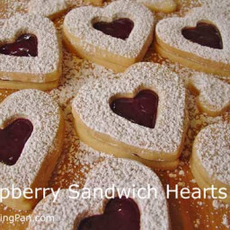 raspberry-sandwich-hearts-5d2c9d-0186a2f82146f354780e470e.jpg