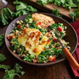 Raw kale tabbouleh with fried halloumi