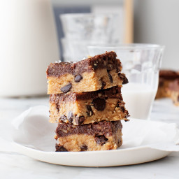 Raw Peanut Butter Cookie Dough Superfood Bars