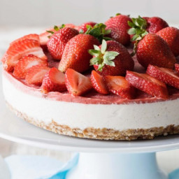 raw-strawberry-cheesecake-vega-97fec6-018d18e9b97a805693322392.jpg
