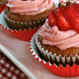REALLY Real Strawberry Cupcakes