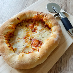 Recipe: Cheese Stuffed Crust Pizza