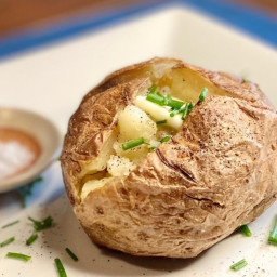 Recipe for a Baked Potato (fluffy every time when using this trick)