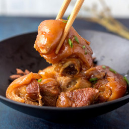 Red Braised Pig Trotter