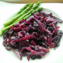 Red Cabbage with Apples