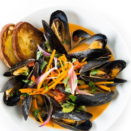 red-curry-mussels-2660507.jpg