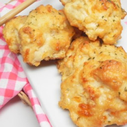 Red Lobster® Cheddar Biscuits  Recipe