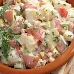 Red Potato Salad With Bacon and Mayonnaise Dressing