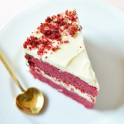 Red Velvet Cake with Cream Cheese Frosting (Eggless)