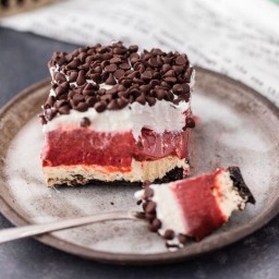 red-velvet-cheesecake-dessert-lasagna-2723982.jpg