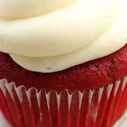 red-velvet-cupcakes-4.jpg