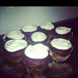 red-velvet-cupcakes-5.jpg