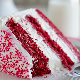 red-velvet-ice-cream-cake-recipe-2349413.jpg