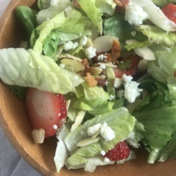 Red, White, and Bleu Salad