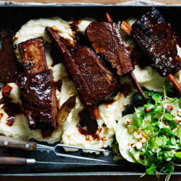 Red wine beef ribs with creme fraiche mash and apple salad recipe