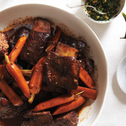 Red Wine–Braised Short Ribs with Carrots