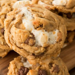 reeses-marshmallow-peanut-butter-chip-cookies-2153383.jpg