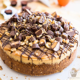 reeses-peanut-butter-cup-cheesecake-2082175.jpg