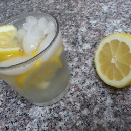 Refreshing Lemon Ginger Detox Water