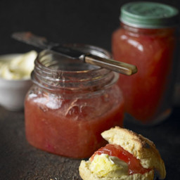 Rhubarb and ginger jam
