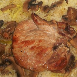 rice-and-pork-chops-with-mushrooms.jpg