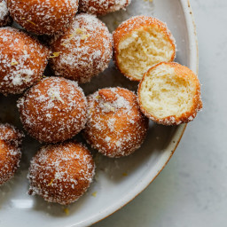 Ricotta Donuts Recipe (with Sugar Flavor Variations)