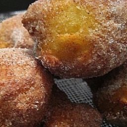 ricotta-fritters-italian-doughnuts-4.jpg