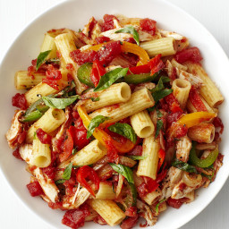 Rigatoni with Chicken and Bell Peppers