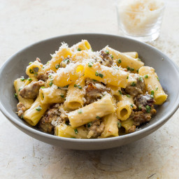 rigatoni-with-sausage-and-chives-1543999.jpg