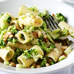 rigatonia with broccoli pesto recepie 
