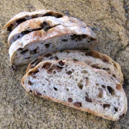 Ripe Olives Add Texture and Flavor to This Easy No-Knead Bread