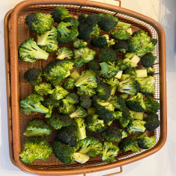 roast-broccoli-0bf0310faaf075da219a3180.jpg