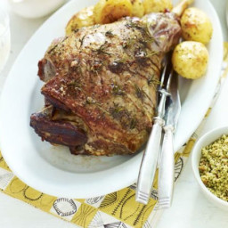 roast-lamb-with-spring-herb-crumbs-2370374.jpg