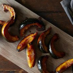 Roasted Acorn Squash with Maple and Red Pepper Flakes