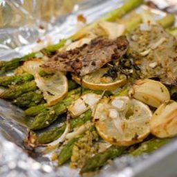 roasted-asparagus-with-garlic-lemon-thyme-recipe-2247016.jpg