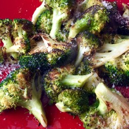 roasted-broccoli-1364796.jpg