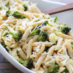 roasted-broccoli-and-cauliflower-pasta-with-parmesan-lemon-and-garlic-2091486.jpg