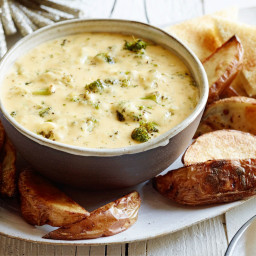 Roasted Broccoli and Cheddar Cheese Dip