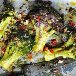 roasted-broccoli-with-chilli-garlic-and-parmesan-2611365.jpg