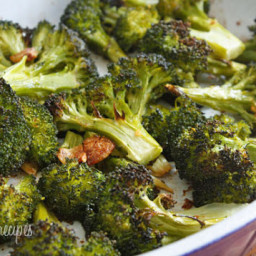roasted-broccoli-with-smashed-garlic-2105272.jpg