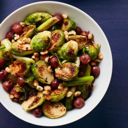 roasted-brussels-sprouts-with-grapes-2178214.jpg