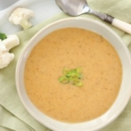 Roasted Cauliflower and Garlic Soup